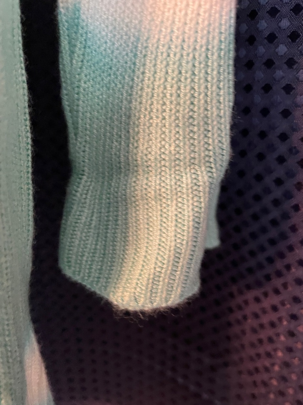 MACARON Aqua and White Ribbed V-Neck Top - Picture 13 of 16